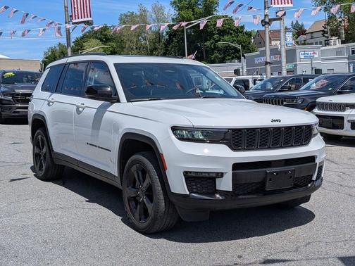 Bright White Clearcoat 2023 Jeep Grand Cherokee L Limited