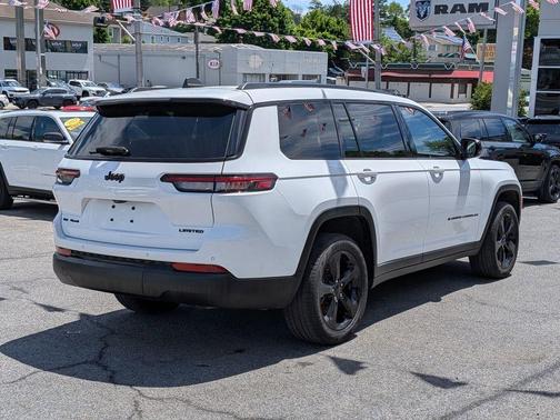 Bright White Clearcoat 2023 Jeep Grand Cherokee L Limited
