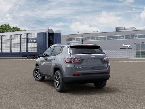 Sting Gray Clearcoat 2026 Jeep Compass Limited