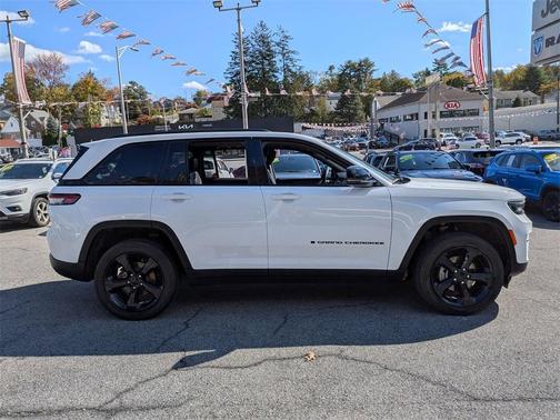 2023 Jeep Grand Cherokee Altitude