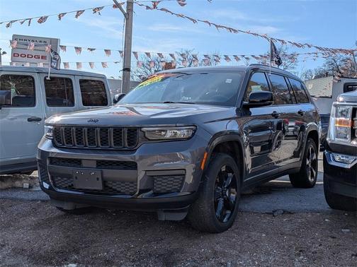 2023 Jeep Grand Cherokee L Laredo