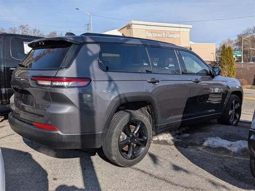 2023 Jeep Grand Cherokee L Laredo