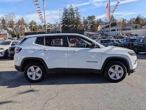 2022 Jeep Compass Latitude