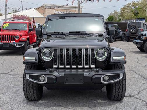 Black Clearcoat 2023 Jeep Wrangler 4xe Sahara