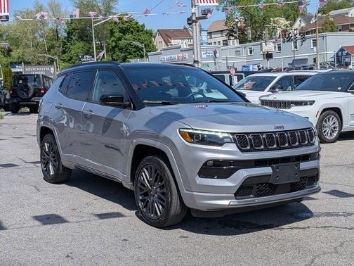 Gray 2024 Jeep Compass Limited