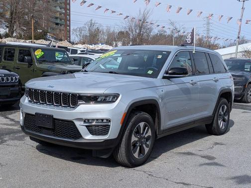 2022 Jeep Grand Cherokee 4xe Base