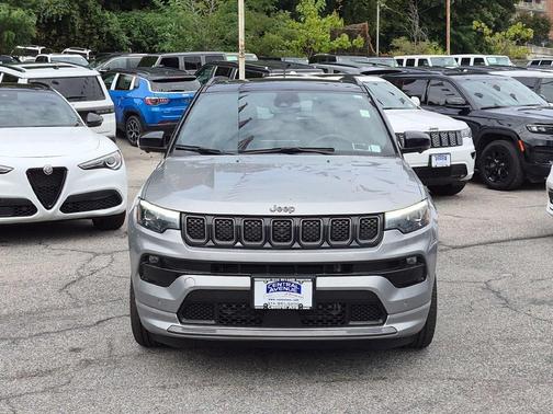 Billet Silver Metallic Clearcoat 2023 Jeep Compass Limited