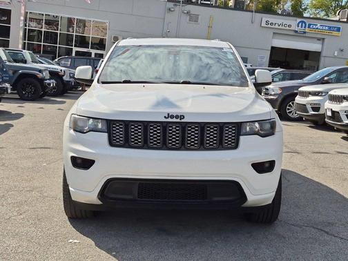 Bright White Clearcoat 2020 Jeep Grand Cherokee Altitude