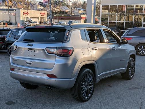 2022 Jeep Compass Altitude