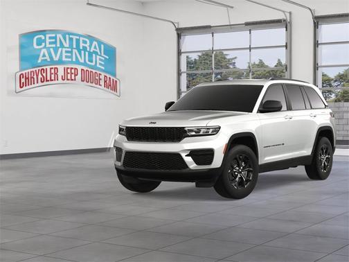 2025 Jeep Grand Cherokee Laredo