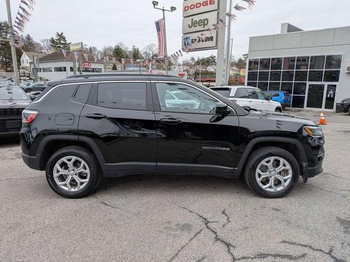 2024 Jeep Compass Latitude