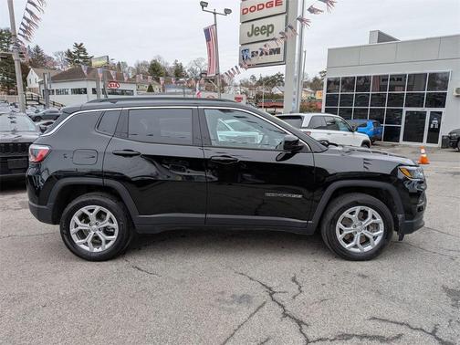 2024 Jeep Compass Latitude