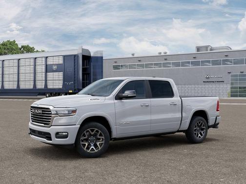 Bright White Clearcoat 2026 RAM 1500 Laramie