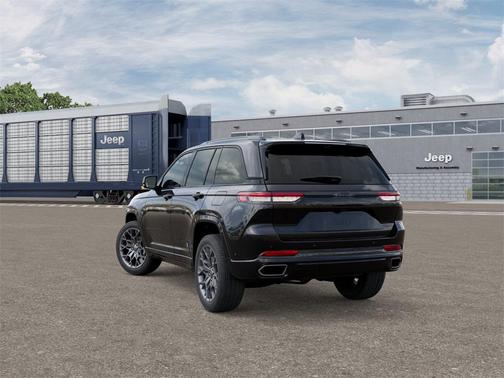 2025 Jeep Grand Cherokee Summit