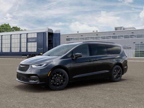 Diamond Black 2026 Chrysler Pacifica Limited