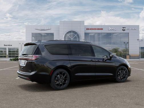 Diamond Black 2026 Chrysler Pacifica Limited