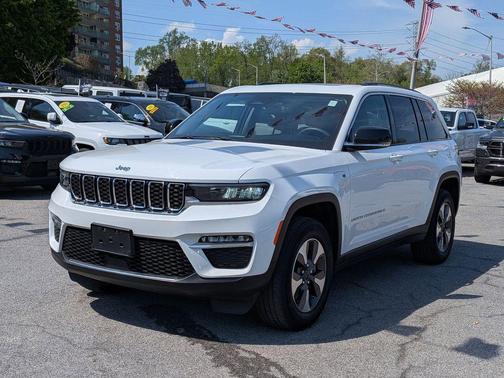 Bright White Clearcoat 2022 Jeep Grand Cherokee 4xe Base