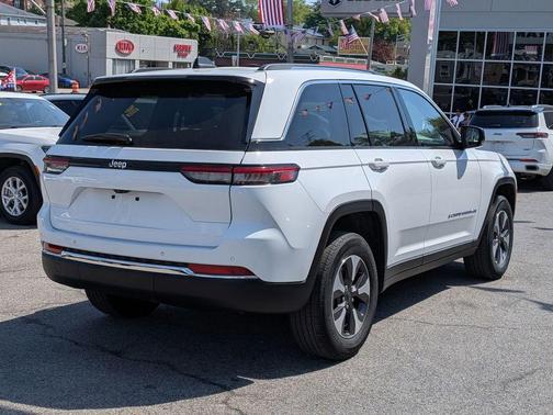 Bright White Clearcoat 2022 Jeep Grand Cherokee 4xe Base