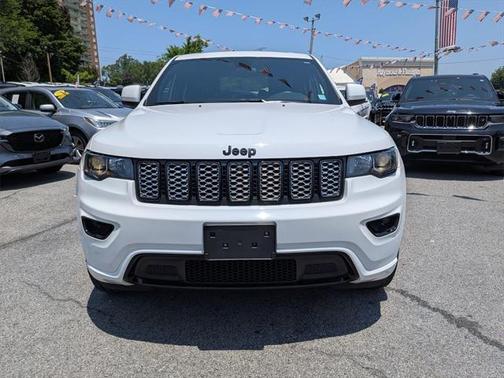 2021 Jeep Grand Cherokee Laredo X 4x4