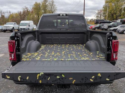 Diamond Black 2026 RAM 2500 Big Horn