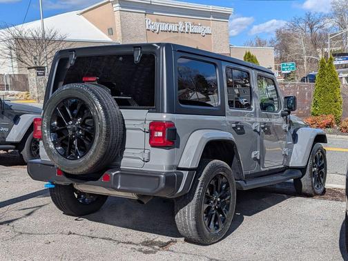 2023 Jeep Wrangler 4xe Sahara