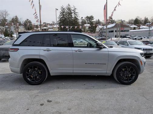 2023 Jeep Grand Cherokee 4xe Base