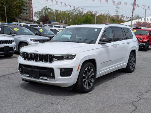 Bright White Clearcoat 2023 Jeep Grand Cherokee L Overland