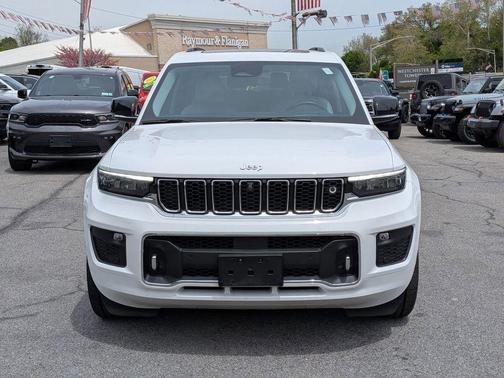 Bright White Clearcoat 2023 Jeep Grand Cherokee L Overland
