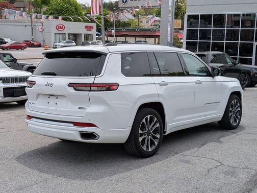 Bright White Clearcoat 2023 Jeep Grand Cherokee L Overland