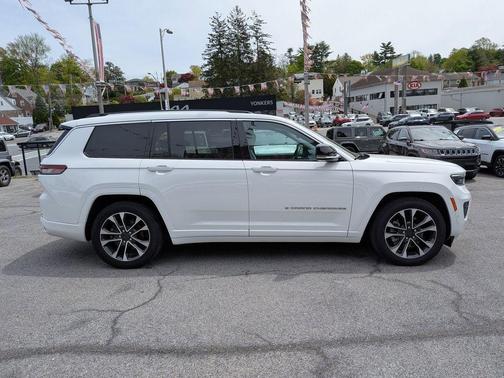 Bright White Clearcoat 2023 Jeep Grand Cherokee L Overland