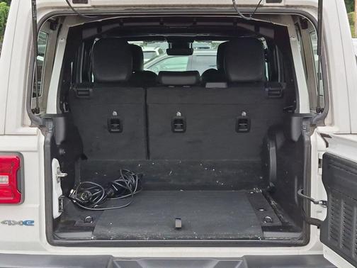 Bright White Clearcoat 2024 Jeep Wrangler 4xe Sahara