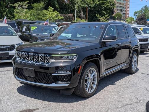 Diamond Black 2023 Jeep Grand Cherokee Summit