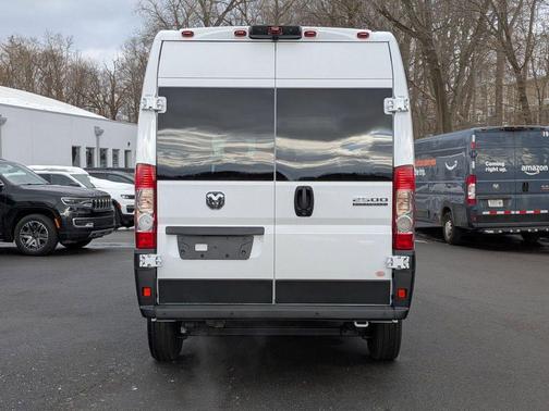Bright White Clearcoat 2026 RAM ProMaster 2500 High Roof
