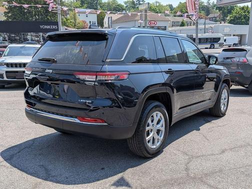 Midnight Sky 2023 Jeep Grand Cherokee Limited