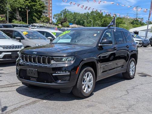 Diamond Black 2023 Jeep Grand Cherokee Limited