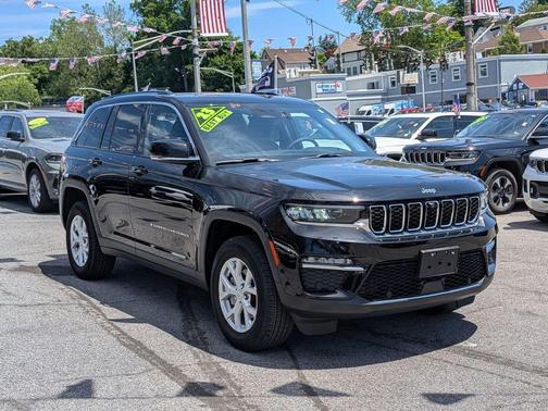 Diamond Black 2023 Jeep Grand Cherokee Limited