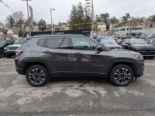 Granite Crystal Clearcoat Metallic 2022 Jeep Compass Limited