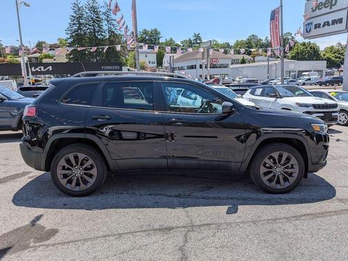 Diamond Black 2021 Jeep Cherokee Latitude Lux