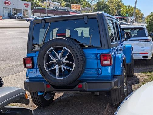 2024 Jeep Wrangler 4xe Sport