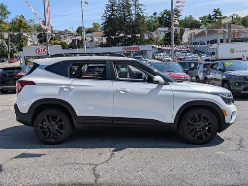 2025 Kia Seltos X-Line