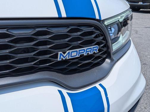 White Knuckle Clearcoat 2022 Dodge Durango R/T