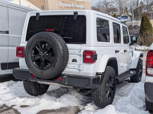2021 Jeep Wrangler Unlimited Sahara Altitude