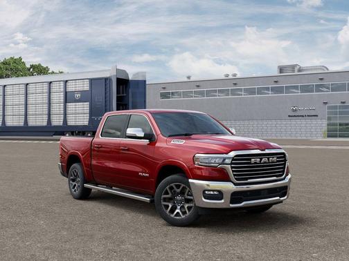 Molten Red Pearlcoat 2026 RAM 1500 Laramie