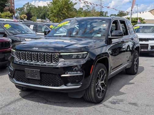 2023 Jeep Grand Cherokee Summit