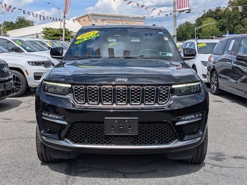 2023 Jeep Grand Cherokee Summit