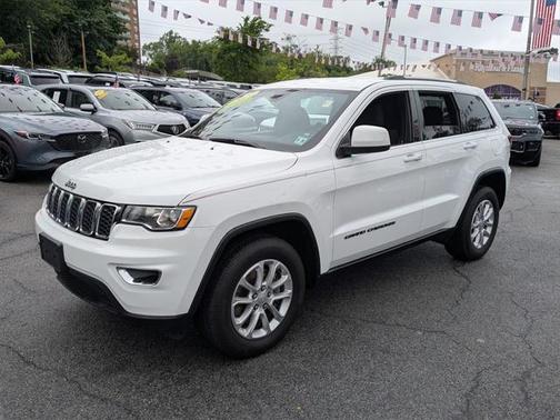 2021 Jeep Grand Cherokee Laredo E 4x4