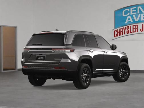 2025 Jeep Grand Cherokee Laredo
