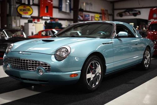 2002 Ford Thunderbird Deluxe
