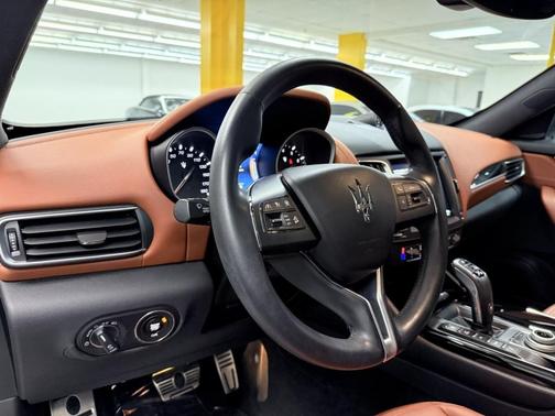 2019 Maserati Levante Base