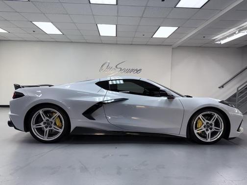 2020 Chevrolet Corvette Stingray w/3LT